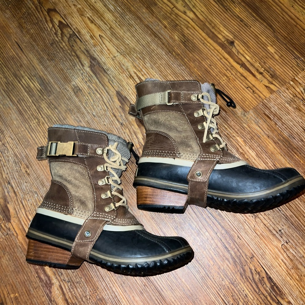 Womens sorel boots
